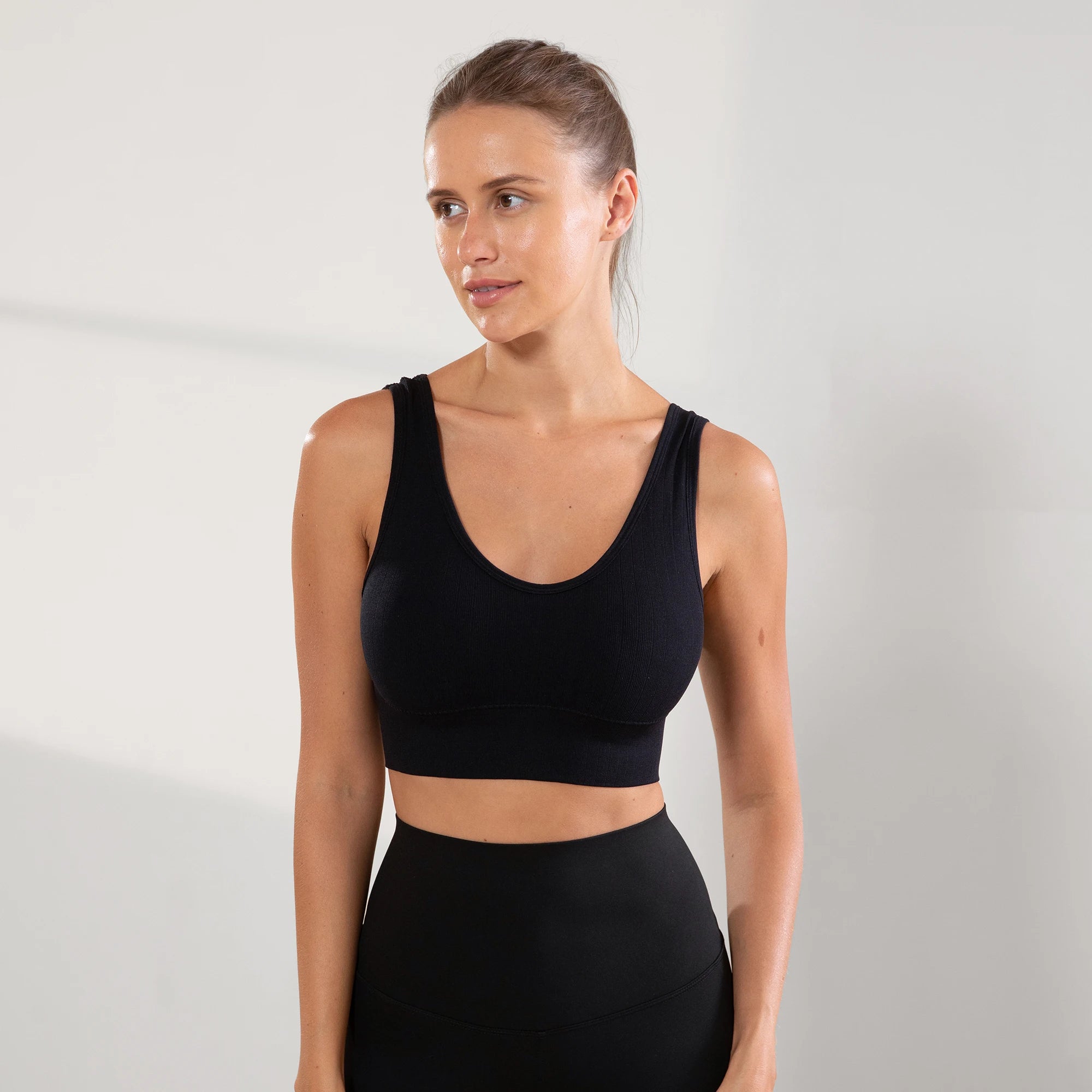 academia，roupa de academia femininas，sutiãs esportivos， Feminino Sem Bojo Basico Liso Sem Costura Nas Laterais，brasil